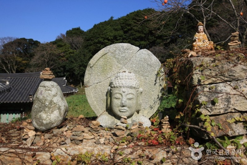 Mihwangsa Temple / Dosolam  (10/25)