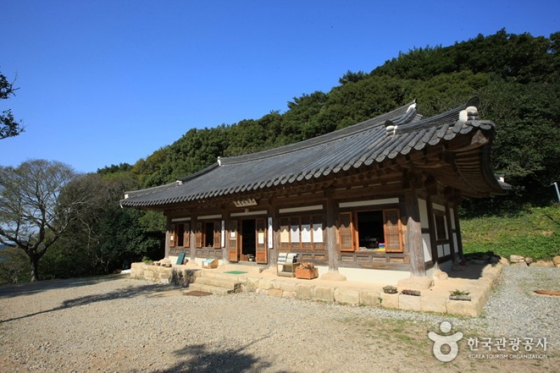 Mihwangsa Temple / Dosolam  (18/25)