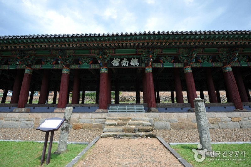 Jinnamgwan Hall  (6/9)