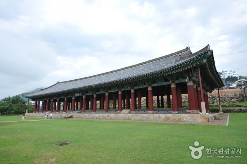 Jinnamgwan Hall  (8/9)