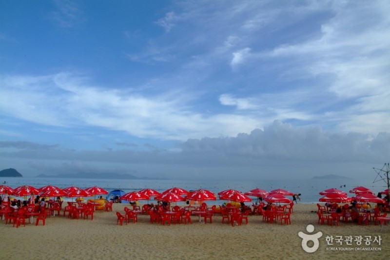 Sinji Myeongsasimni Beach  (1/26)