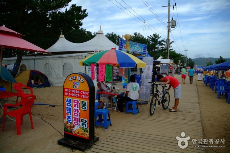 Sinji Myeongsasimni Beach  (9/26)