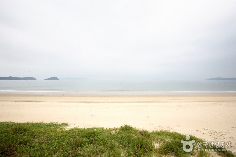 Sinji Myeongsasimni Beach  (20/26)