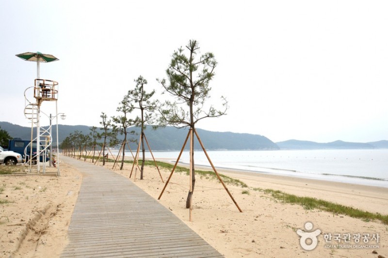 Sinji Myeongsasimni Beach  (21/26)