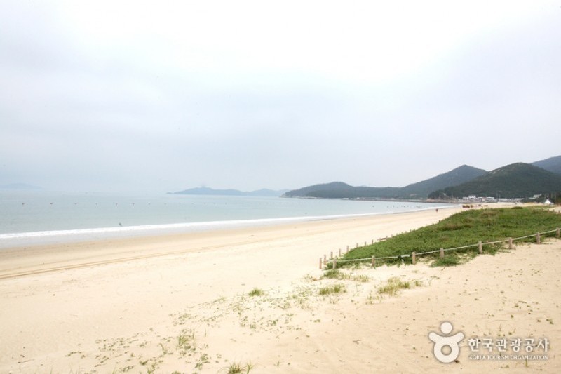 Sinji Myeongsasimni Beach  (24/26)