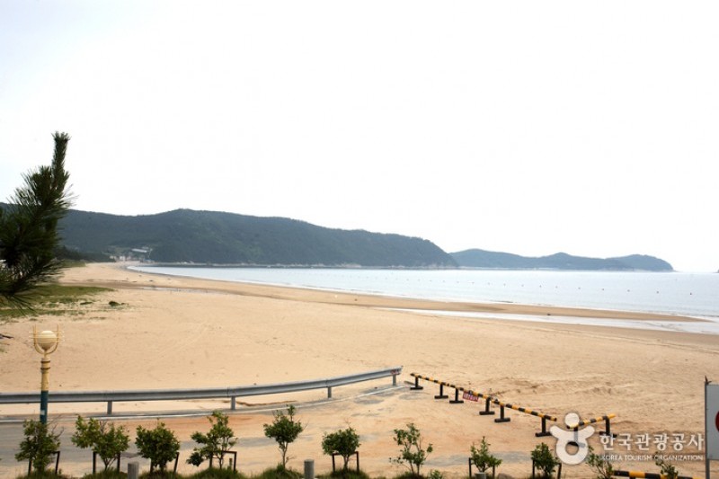 Sinji Myeongsasimni Beach  (25/26)