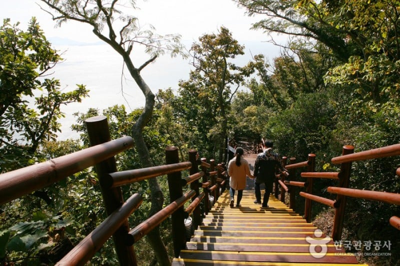 Ttangkkeut Village  (8/34)