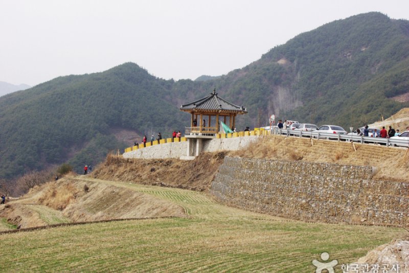 Gurye Sansuyu Village  (5/10)