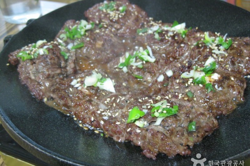 Tteokgalbibonga Restaurant - Damyang Branch (떡갈비본가-담양)