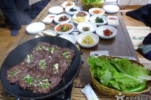 Tteokgalbibonga Restaurant