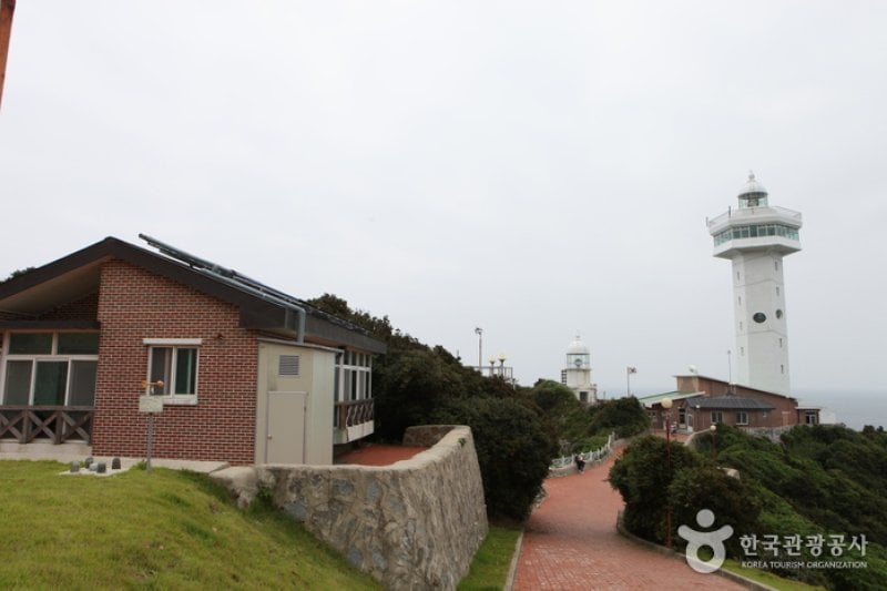 Geomundo Lighthouse  (2/6)