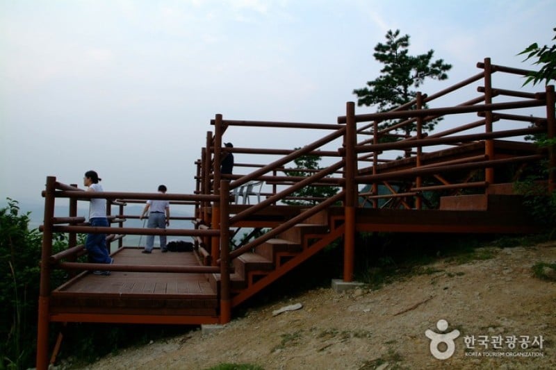 Suncheonman Bay Yongsan Observatory  (2/9)