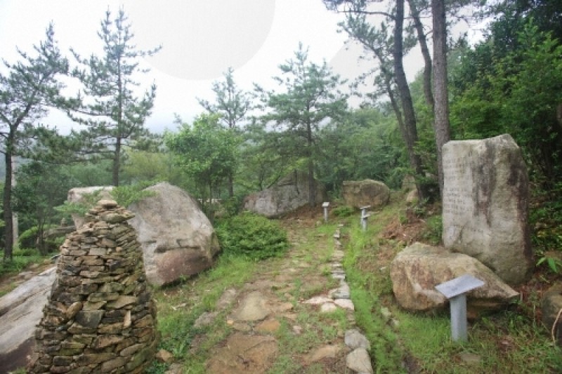 Cheongwansan Literature Park  (6/20)