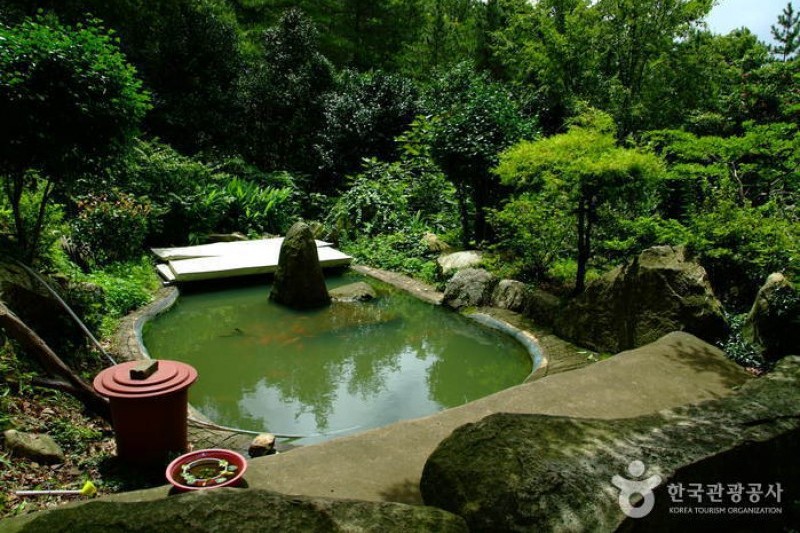 Cheongwansan Literature Park  (18/20)