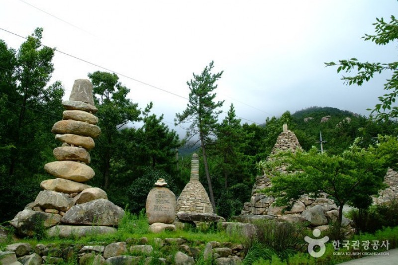 Cheongwansan Literature Park  (20/20)