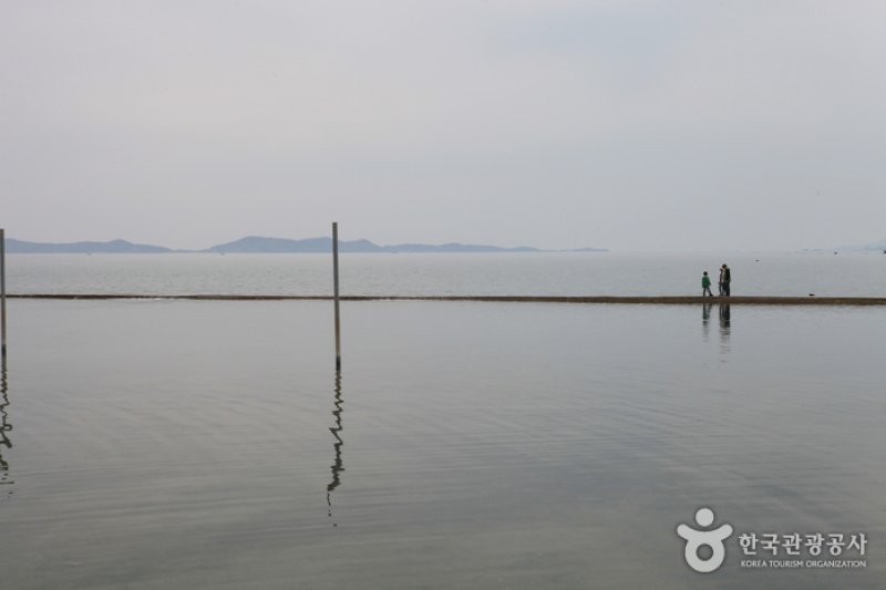 Dolmeori Beach (돌머리해수욕장) (5/7)