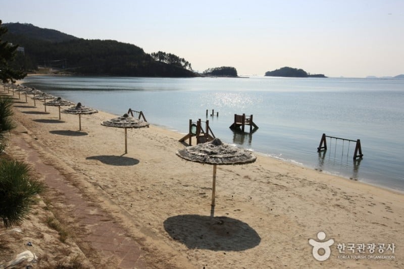 Ttangkkeut Songho Beach  (8/23)