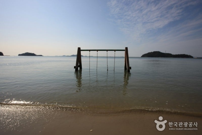 Ttangkkeut Songho Beach  (11/23)