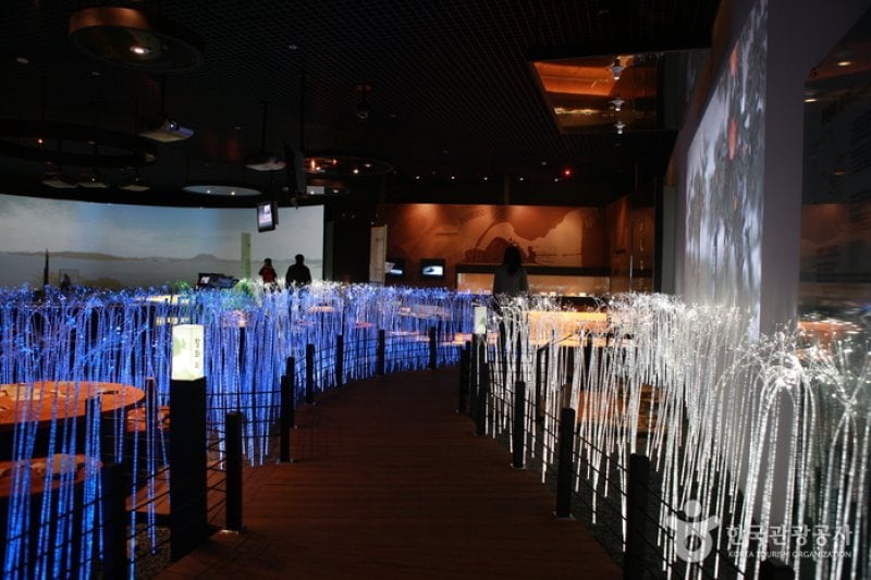 ChangPoGo Memorial Hall  (6/22)