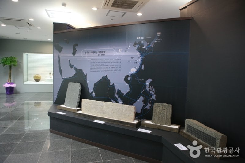 ChangPoGo Memorial Hall  (18/22)