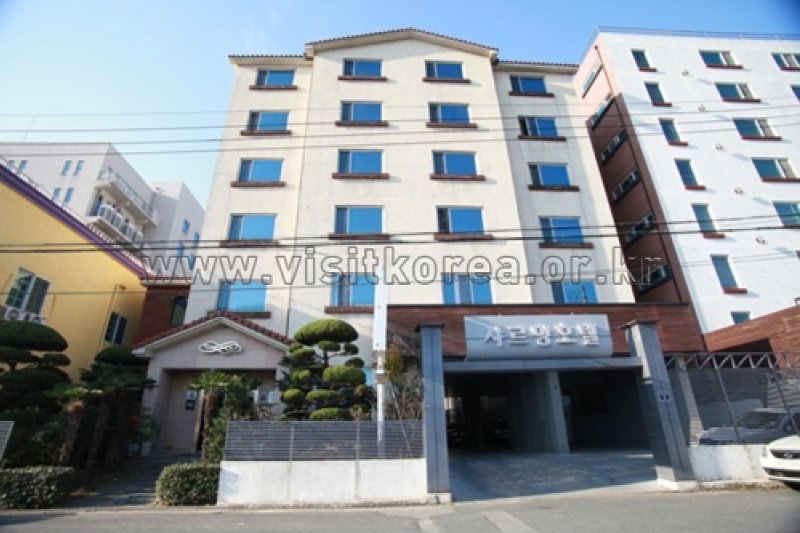 Charmang Hotel - Goodstay  (3/5)