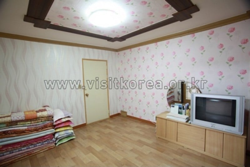 Hwaeomgak Pension (25/49)