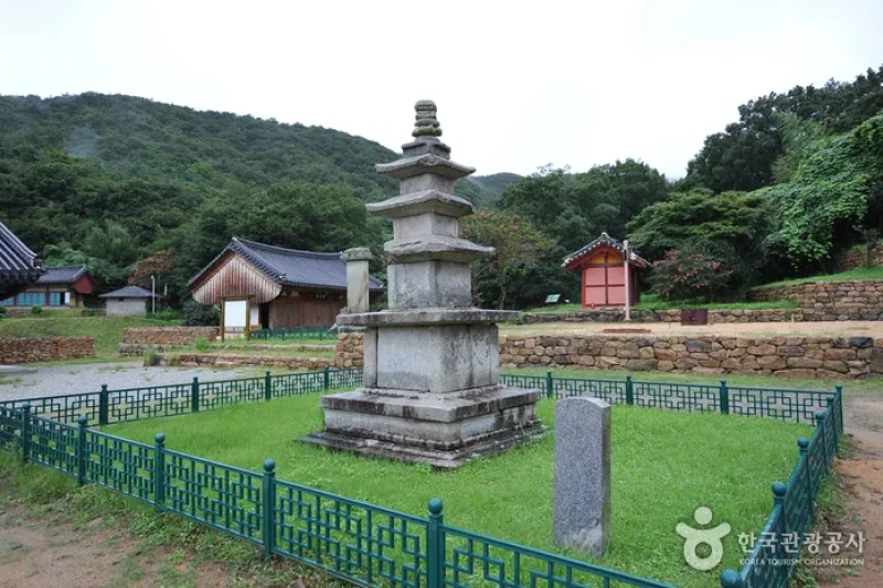 Muwisa Temple  (10/18)