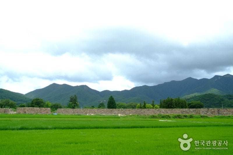 Military Headquarters of Jeolla-do Province, Gangjin  (1/14)