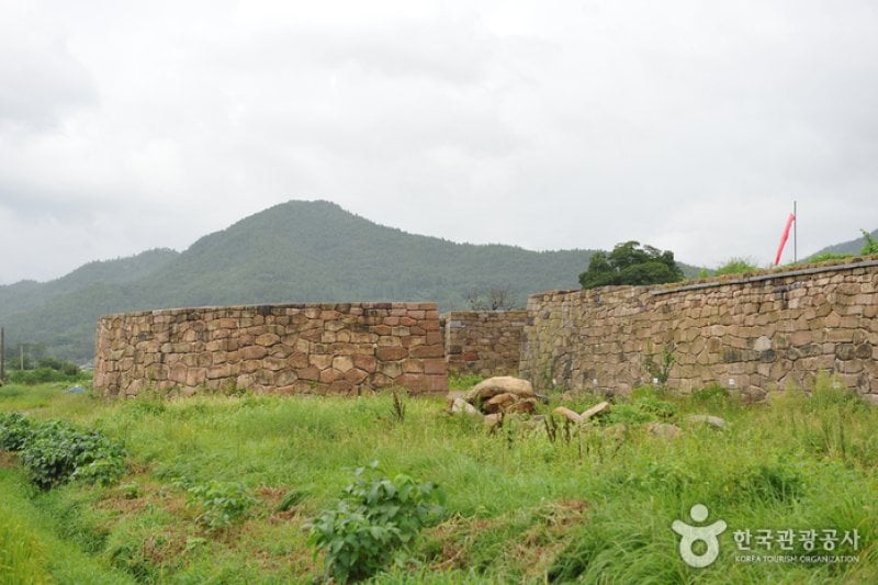 Military Headquarters of Jeolla-do Province, Gangjin  (6/14)