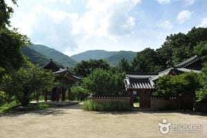 Yeongoksa Temple 