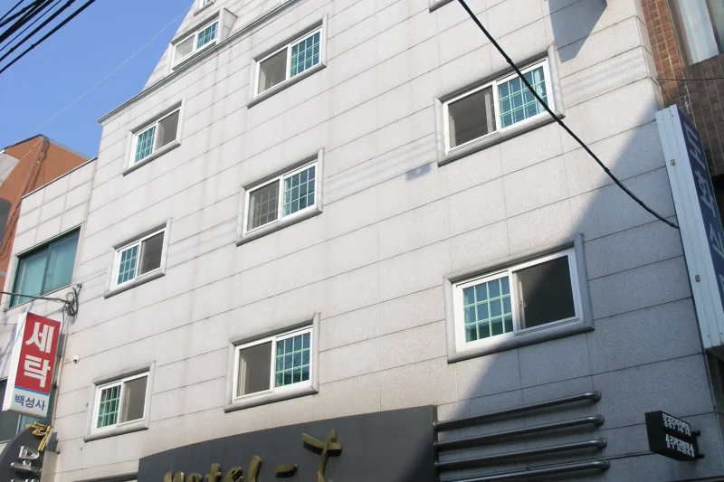 Motel T - Goodstay  (1/1)