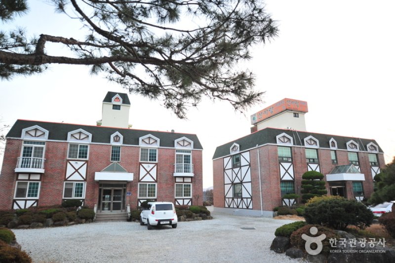 Jirisan Sansarang Pension - Goodstay  (1/1)