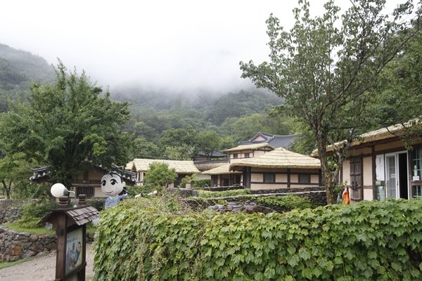 Simchung Story Village Hanok Pension