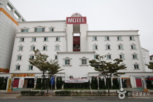 Royal Motel