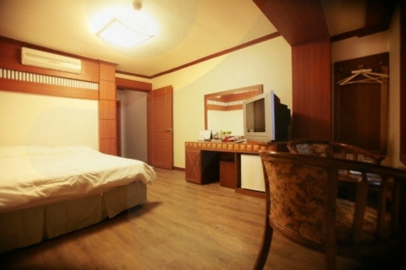 Baegyang Tourist Hotel  (14/36)