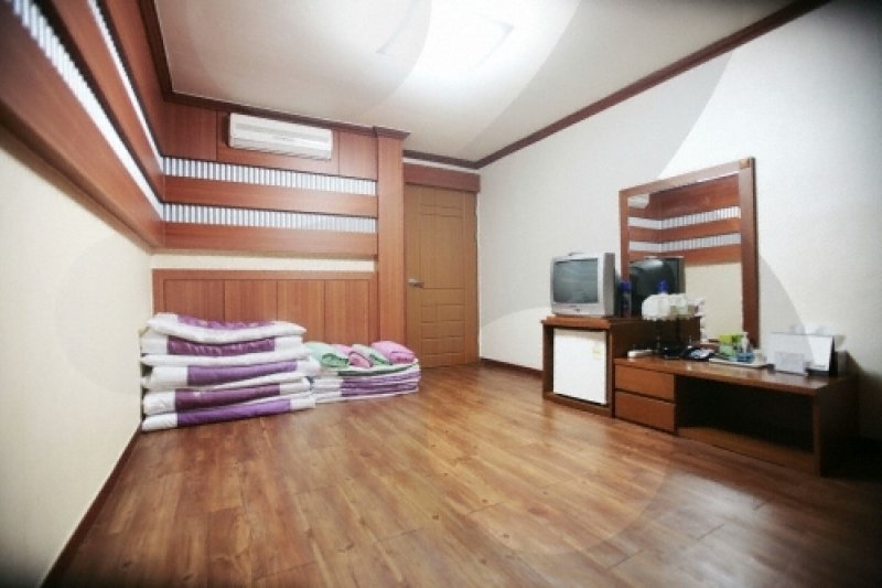 Baegyang Tourist Hotel  (23/36)