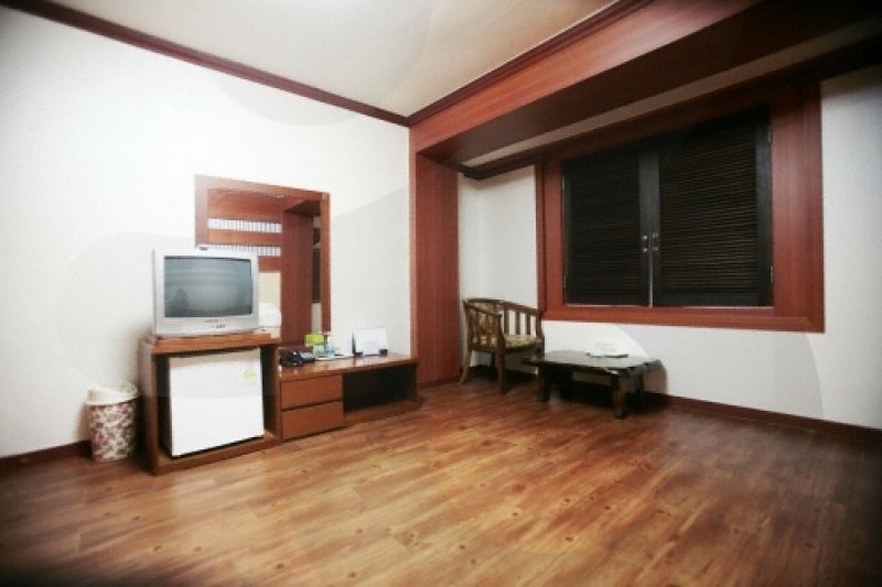 Baegyang Tourist Hotel  (24/36)