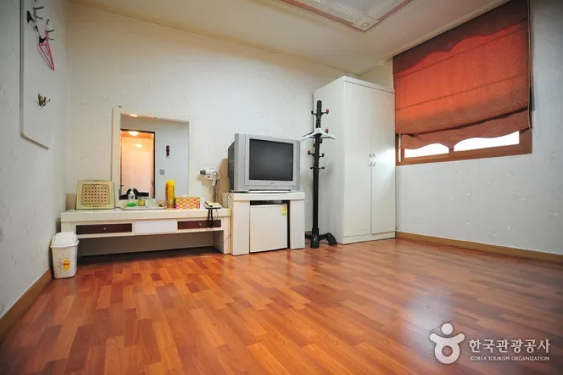 Dia Motel - Goodstay  (13/18)
