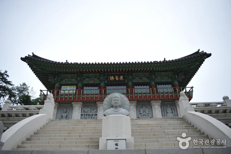 Birthplace of Baekje Buddhism  (2/15)