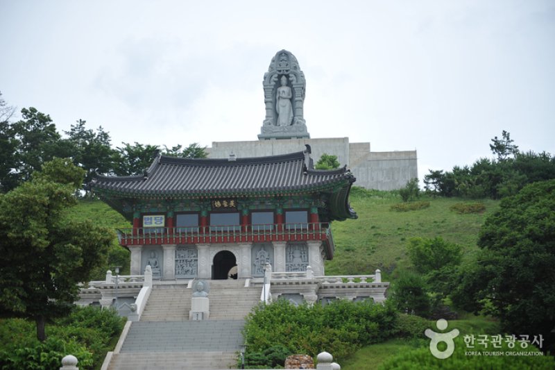 Birthplace of Baekje Buddhism  (6/15)