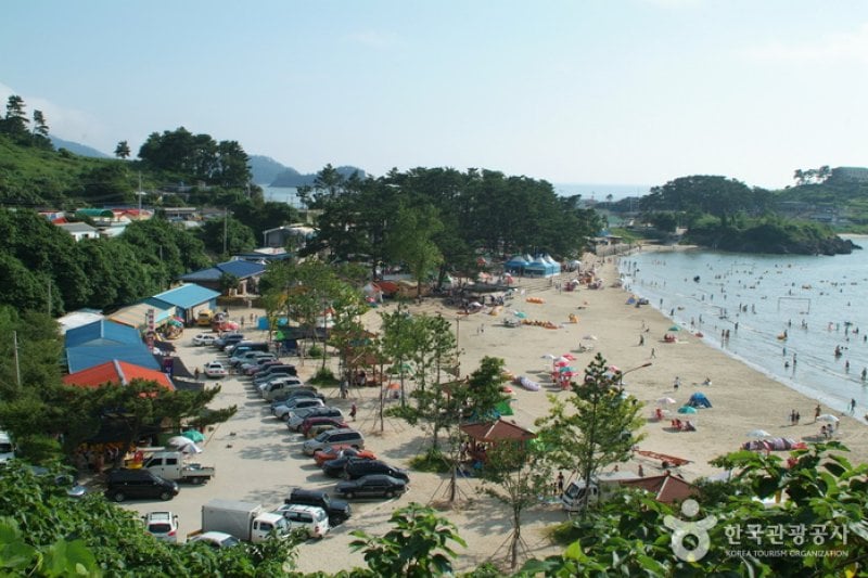 Gamami Beach  (2/20)