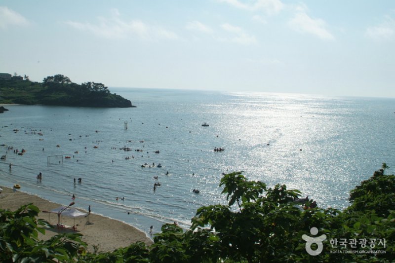 Gamami Beach  (3/20)