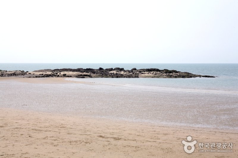Gamami Beach  (10/20)