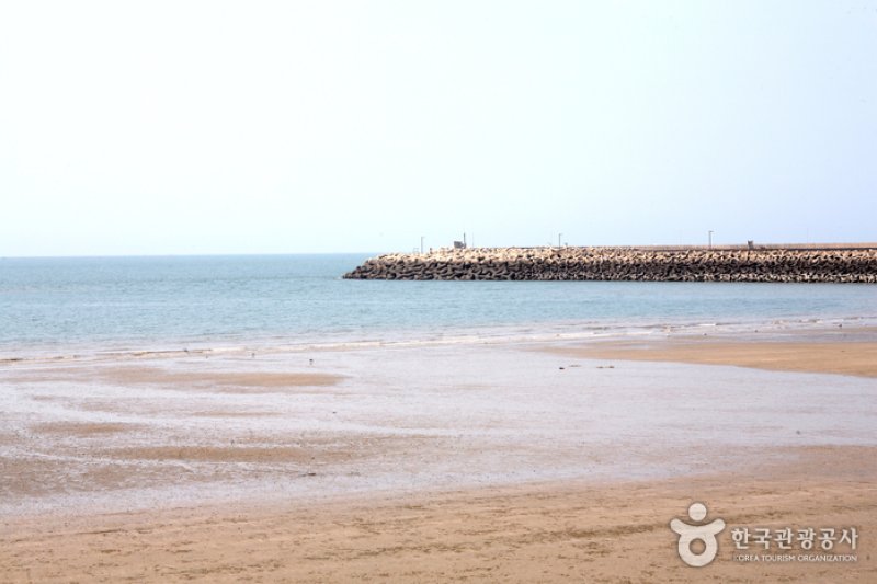 Gamami Beach  (11/20)
