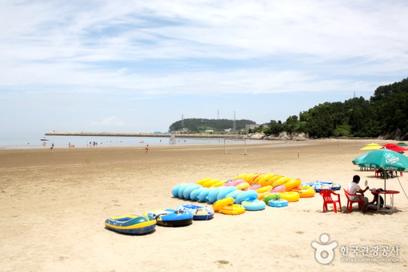 Gamami Beach  (14/20)