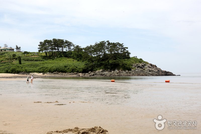 Gamami Beach  (17/20)