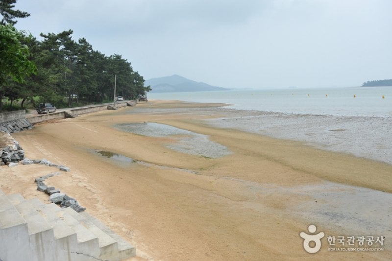 Topmeori Beach  (1/6)
