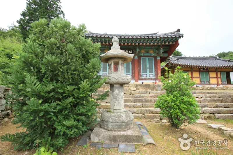 Cheongwansa Temple  (2/18)
