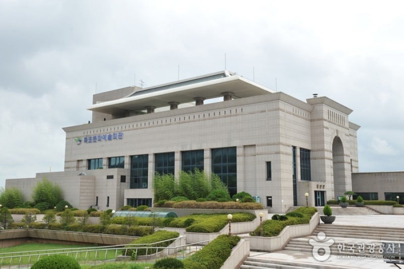 Mokpo Culture &amp; Arts Center  (6/10)