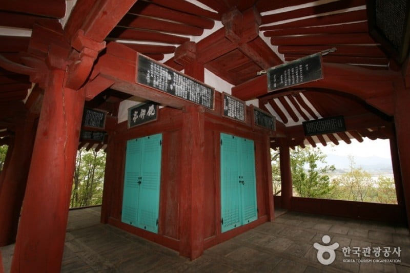 Myeonangjeong Pavilion  (9/11)